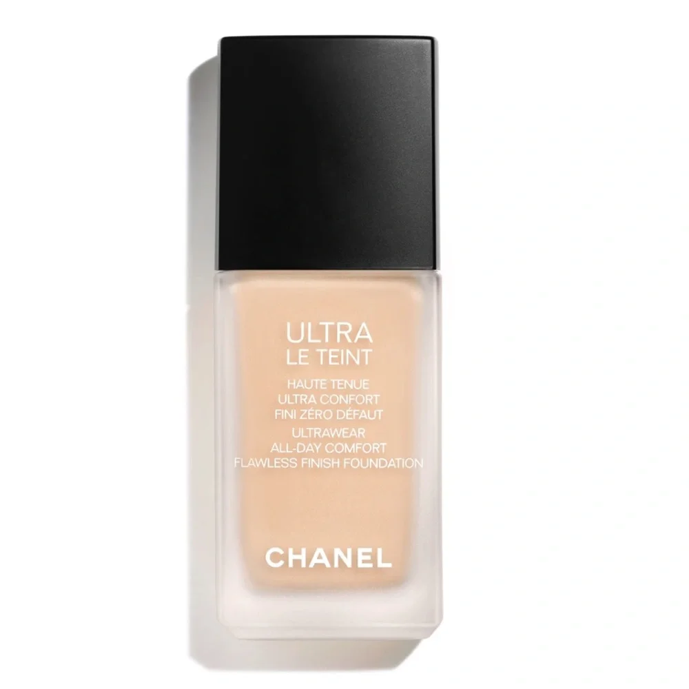 - CHANEL ultra Le taint foundation # BR 22 New